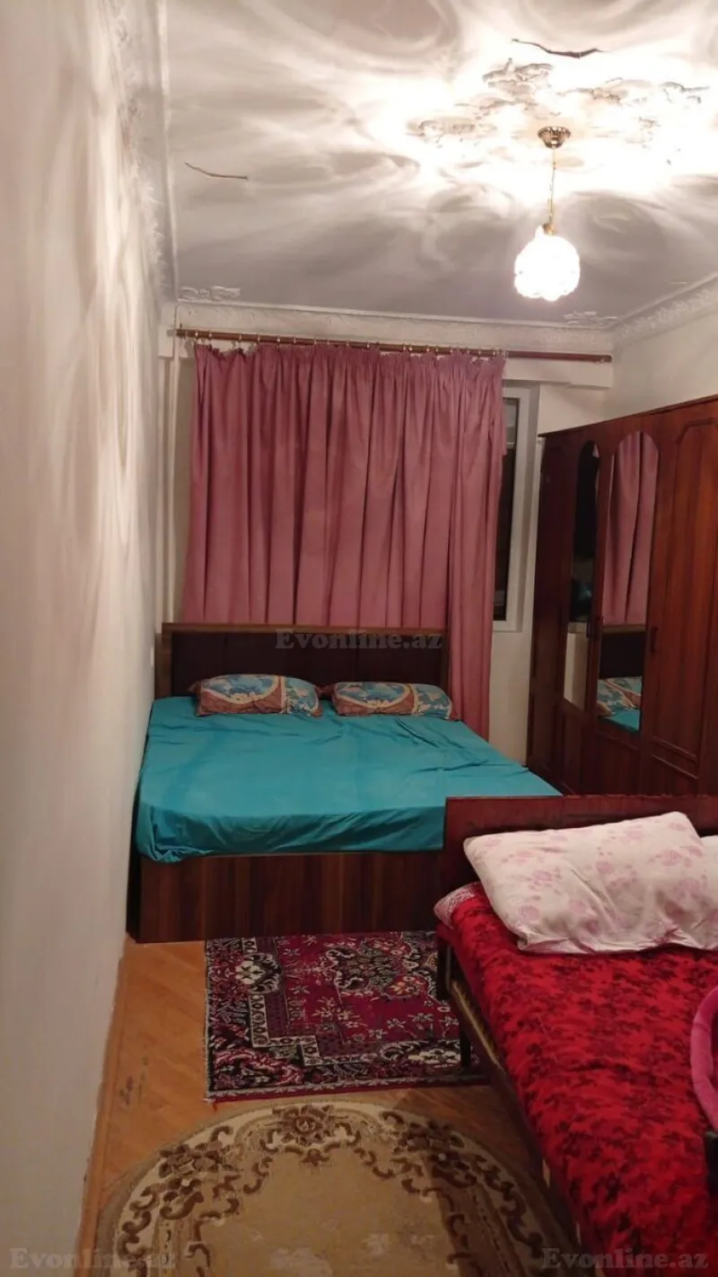 Satılır 2 otaqlı Mənzil Köhnə tikili 65 m² Gənclik m. - şəkil 3
