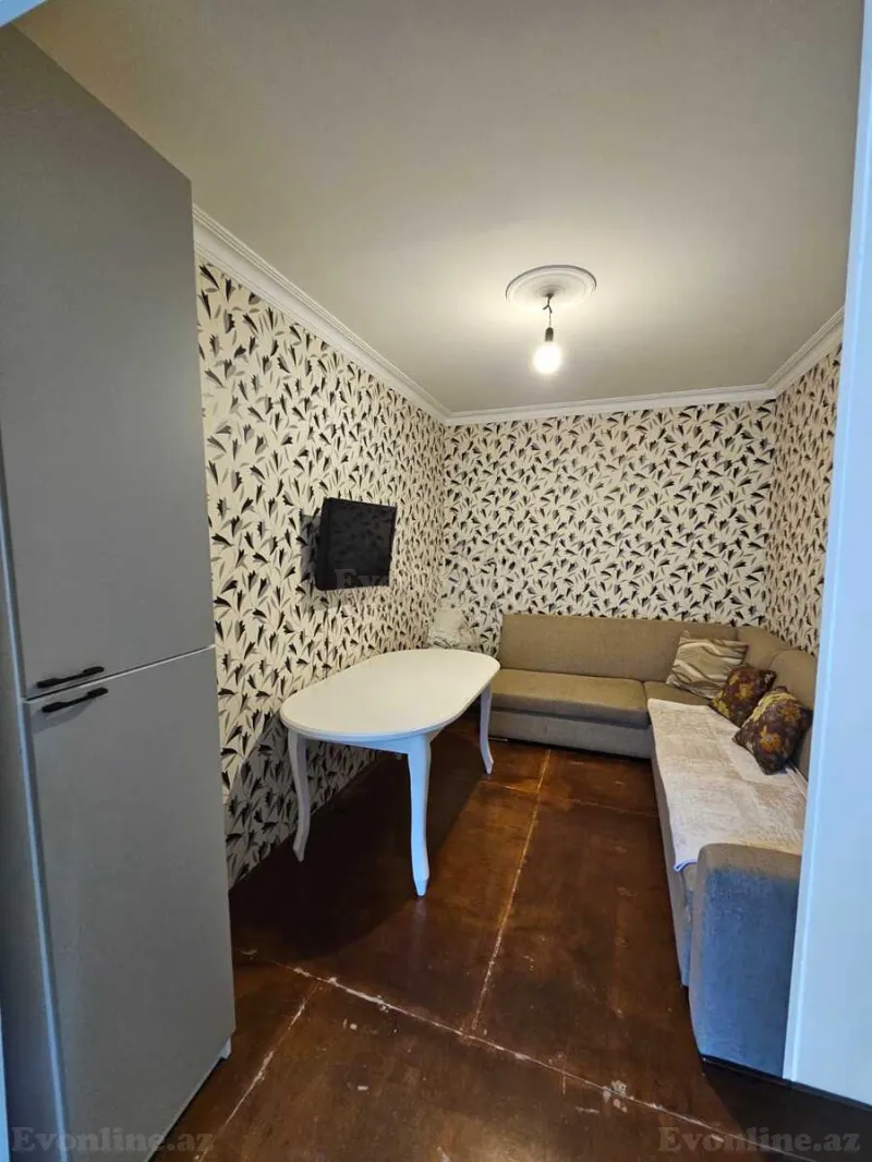 Kirayə verilir 2 otaqlı Həyət evi 40 m² Binəqədi r.