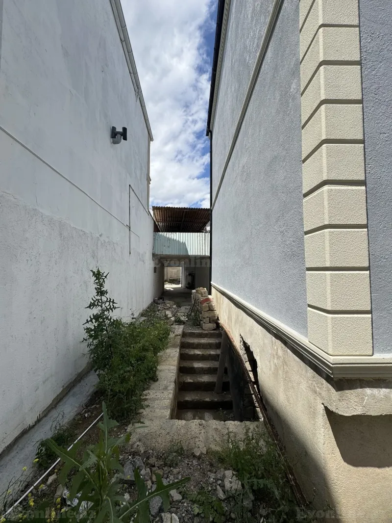 Satılır 6 otaqlı Həyət evi 190 m² Binəqədi r. - şəkil 5