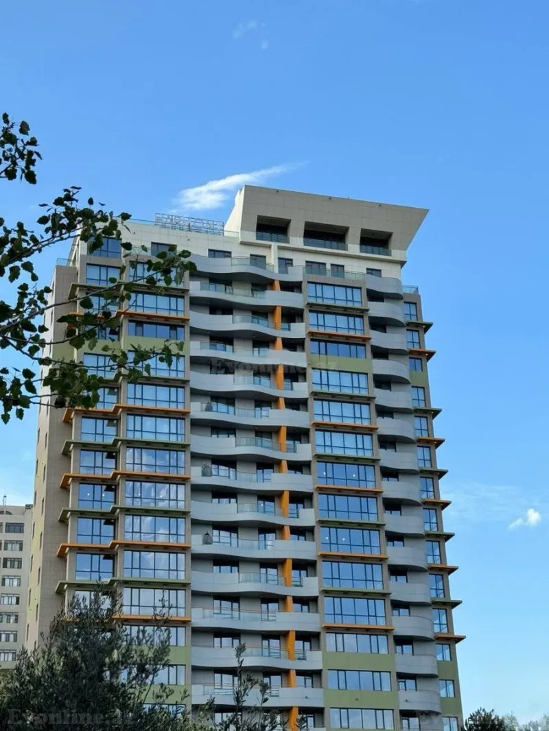 4 otaqlı Mənzil 248 m² Nəsimi r. Satılır