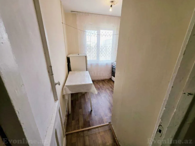 Satılır 1 otaqlı Mənzil Köhnə tikili 35 m² Neftçilər m. - şəkil 4