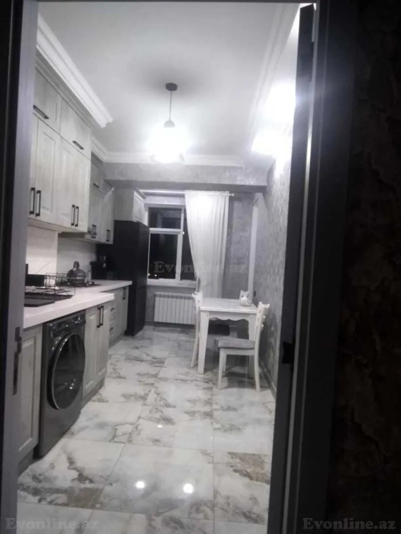 Satılır 3 otaqlı Mənzil Yeni tikili 110 m² Həzi Aslanov m. - şəkil 3