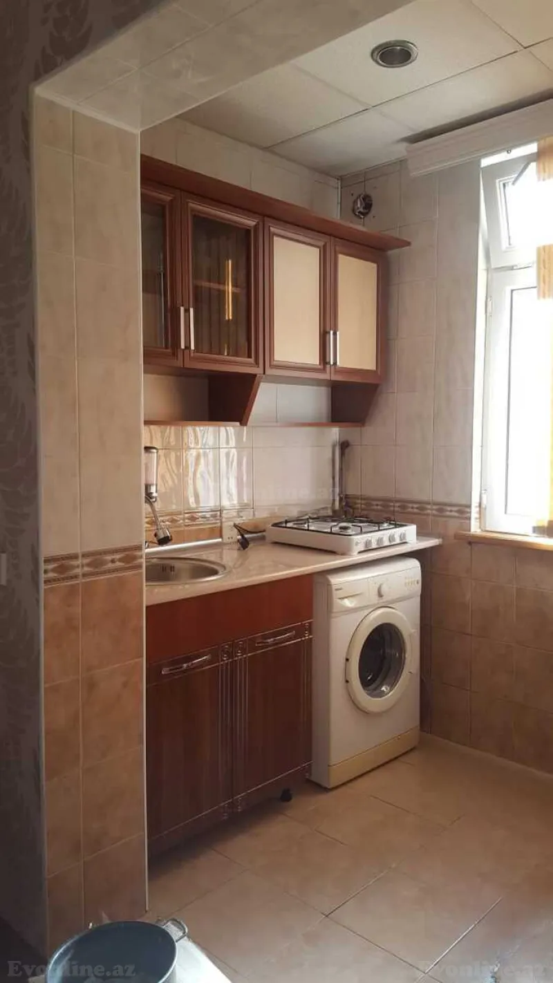 Kirayə verilir 1 otaqlı Mənzil Köhnə tikili 40 m² Yasamal r. - şəkil 3