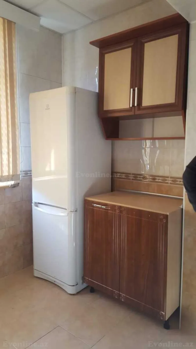 Kirayə verilir 1 otaqlı Mənzil Köhnə tikili 40 m² Yasamal r. - şəkil 4