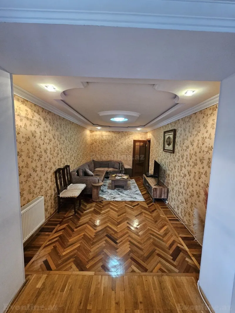 4 otaqlı Mənzil 110 m² Xətai r. Satılır