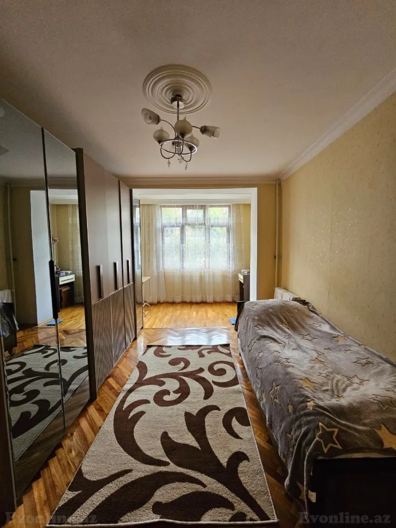 Satılır 4 otaqlı Mənzil Köhnə tikili 110 m² Xətai r. - şəkil 2