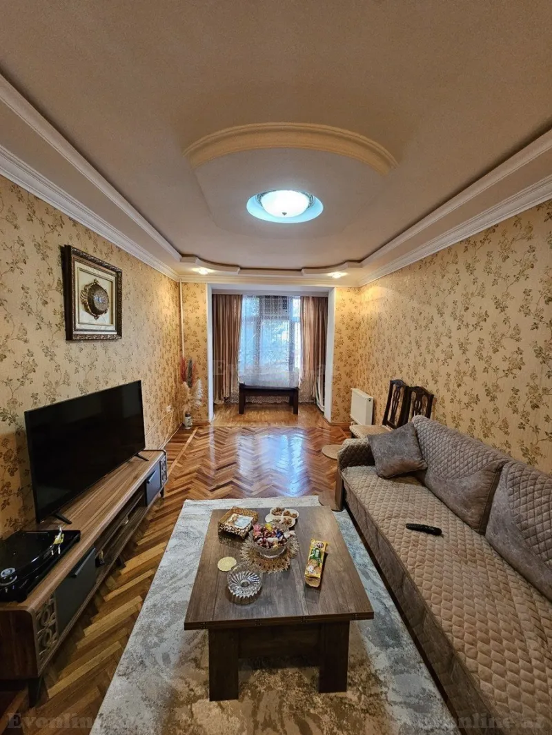 Satılır 4 otaqlı Mənzil Köhnə tikili 110 m² Xətai r. - şəkil 5