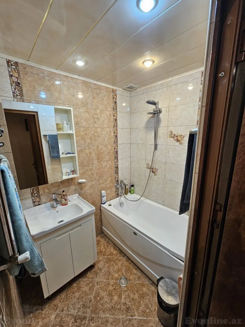 Satılır 4 otaqlı Mənzil Köhnə tikili 110 m² Xətai r. - şəkil 22
