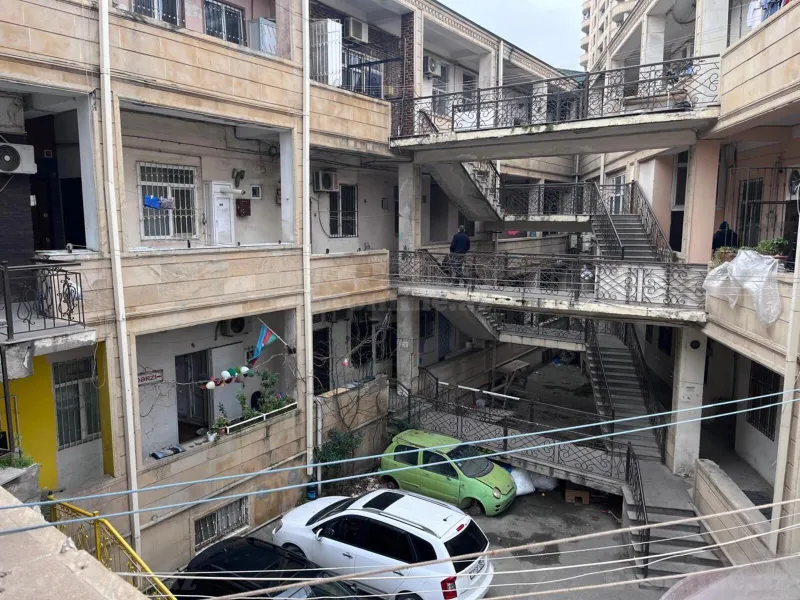 Satılır 2 otaqlı Mənzil Köhnə tikili 54 m² Nəsimi r. - şəkil 4