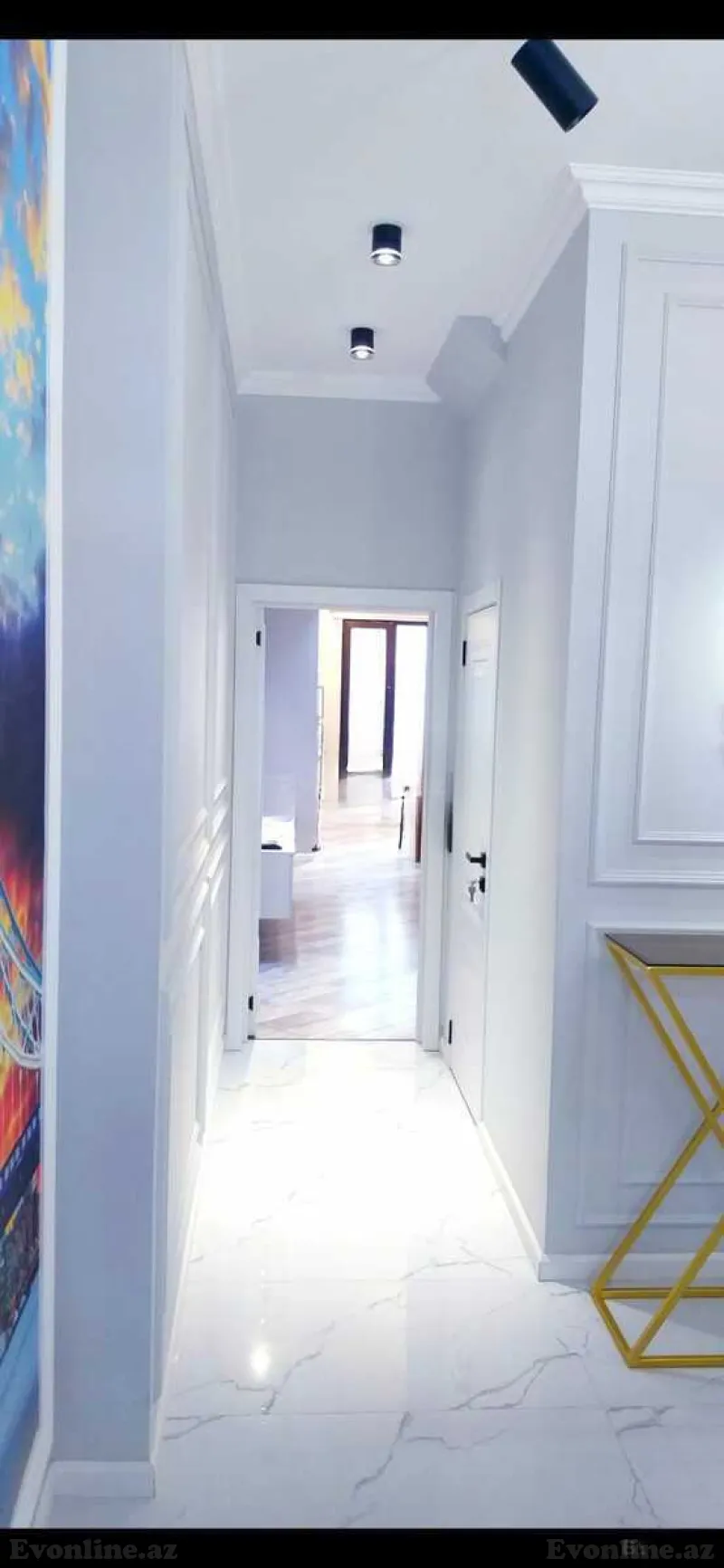 Satılır 3 otaqlı Mənzil Köhnə tikili 85 m² Sahil m. - şəkil 2