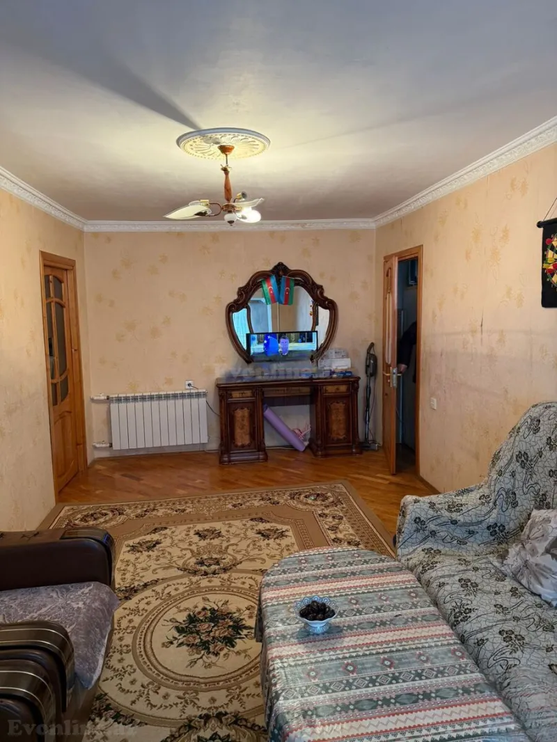 Satılır 2 otaqlı Mənzil Köhnə tikili 45 m² Qara Qarayev m. - şəkil 2