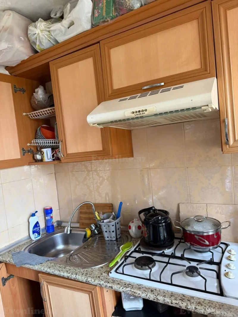 Satılır 2 otaqlı Mənzil Köhnə tikili 45 m² Qara Qarayev m. - şəkil 12