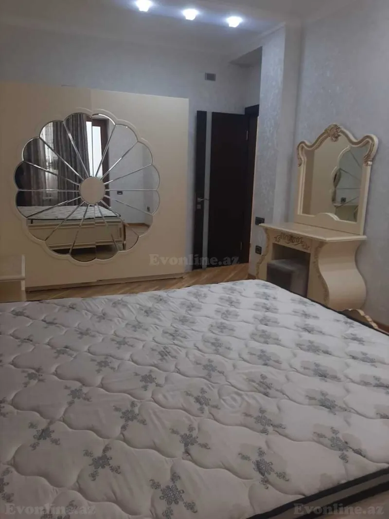 Satılır 3 otaqlı Mənzil Yeni tikili 120 m² Nizami m. - şəkil 8