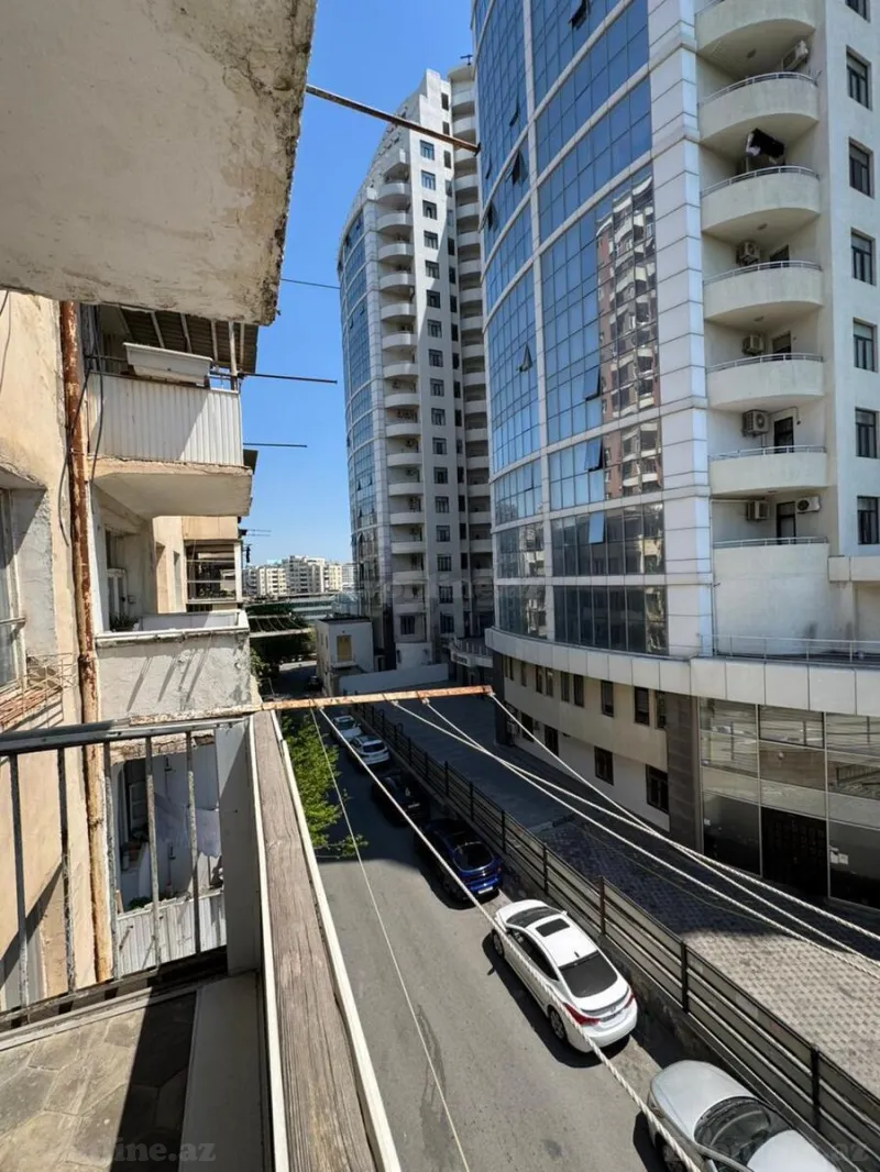 Satılır 2 otaqlı Mənzil Köhnə tikili 55 m² Yasamal r. - şəkil 9