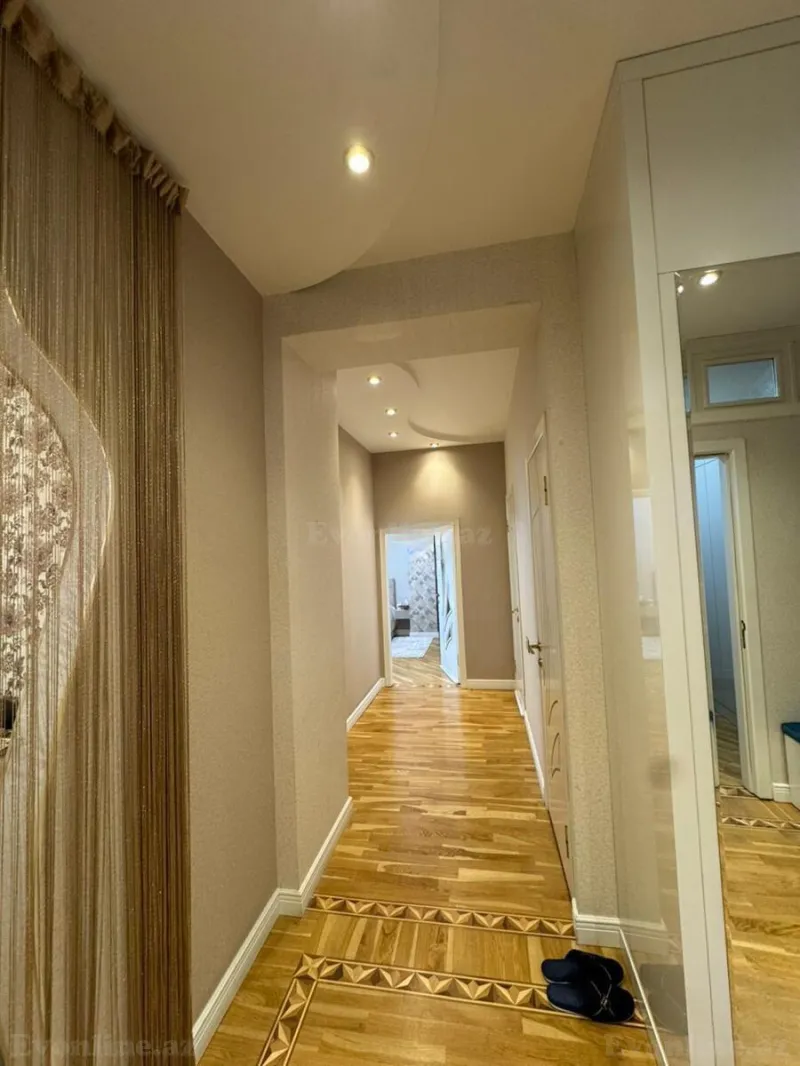 Satılır 4 otaqlı Mənzil Yeni tikili 125 m² Qara Qarayev m. - şəkil 9