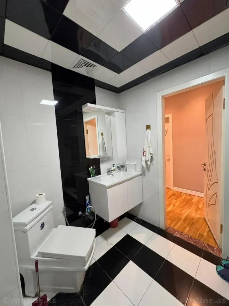 Satılır 4 otaqlı Mənzil Yeni tikili 125 m² Qara Qarayev m. - şəkil 14