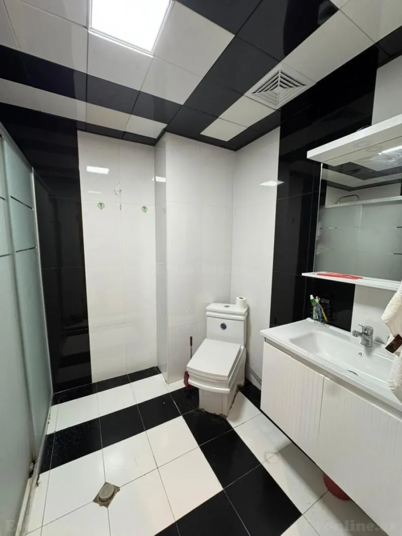 Satılır 4 otaqlı Mənzil Yeni tikili 125 m² Qara Qarayev m. - şəkil 17