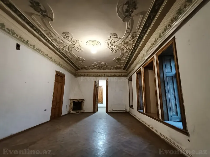 Satılır 10 otaqlı Mənzil Köhnə tikili 414 m² İçərişəhər m. - şəkil 7