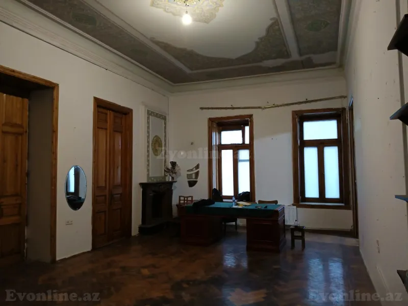 Satılır 10 otaqlı Mənzil Köhnə tikili 414 m² İçərişəhər m. - şəkil 12