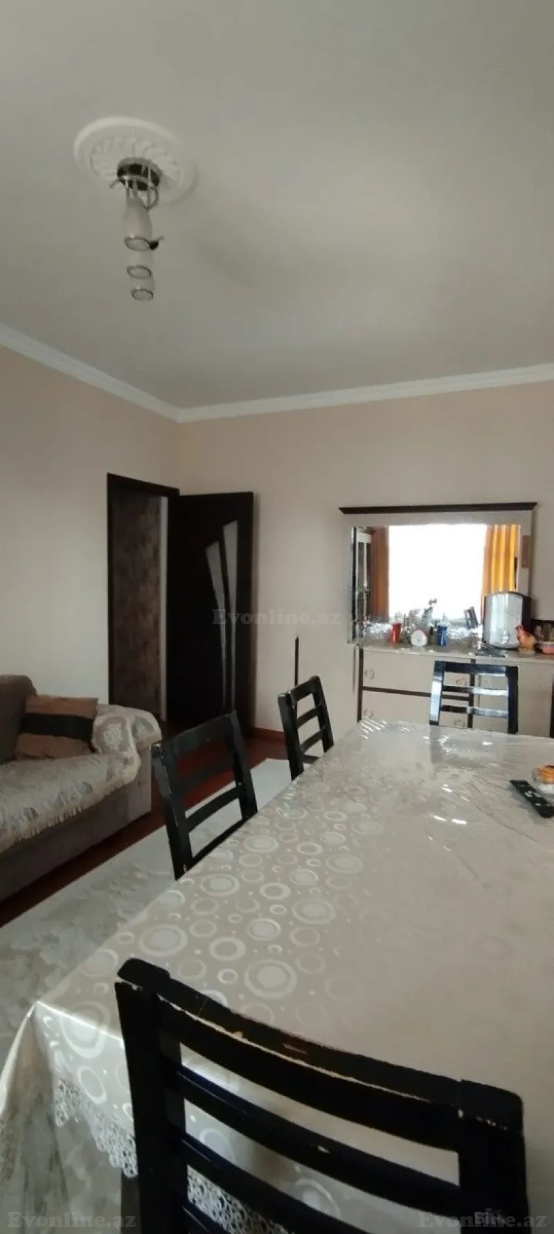 Satılır 3 otaqlı Mənzil Köhnə tikili 65 m² Xalqlar Dostluğu m. - şəkil 2