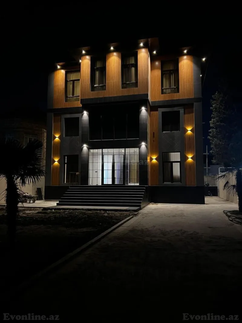 8 otaqlı Həyət evi 800 m² Xətai r. Satılır