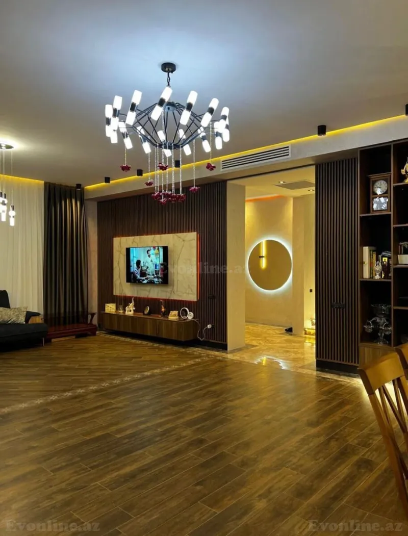 Satılır 8 otaqlı Həyət evi 800 m² Xətai r. - şəkil 3