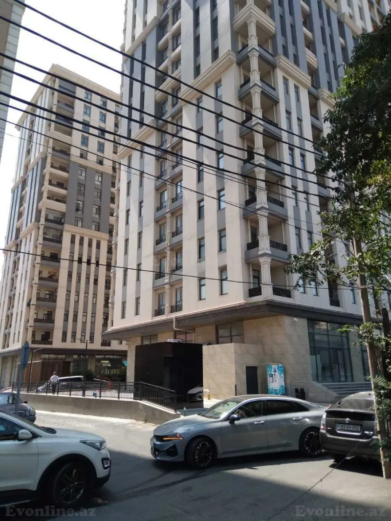 Satılır 2 otaqlı Mənzil Köhnə tikili 65 m² Nizami m.