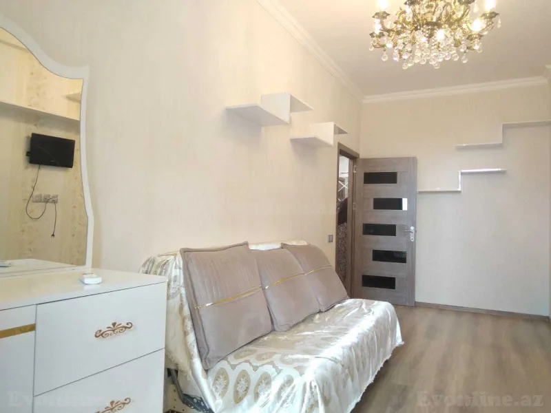 Satılır 2 otaqlı Mənzil Köhnə tikili 65 m² Nizami m. - şəkil 3