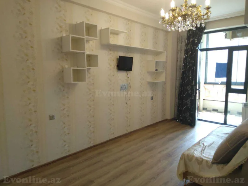 Satılır 2 otaqlı Mənzil Köhnə tikili 65 m² Nizami m. - şəkil 4