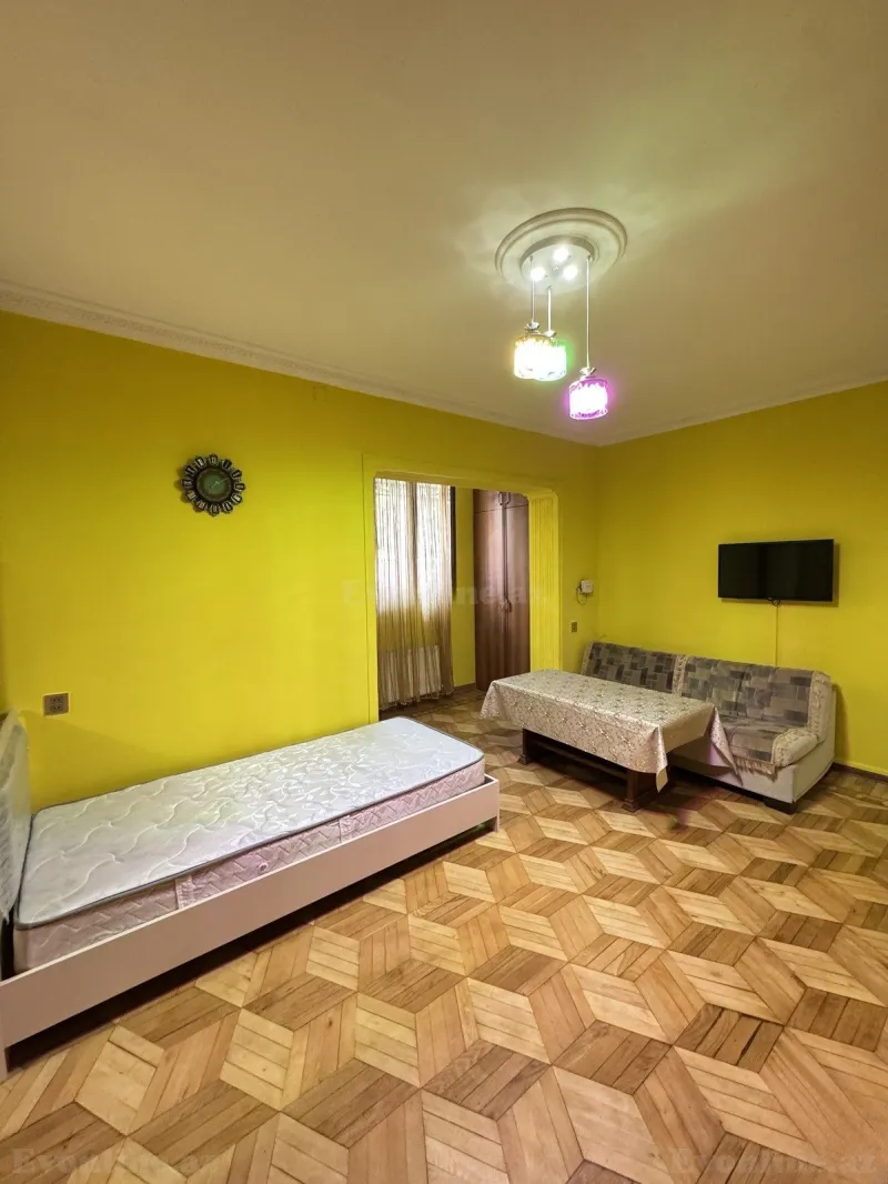 Satılır 2 otaqlı Mənzil Köhnə tikili 55 m² Nərimanov r. - şəkil 10