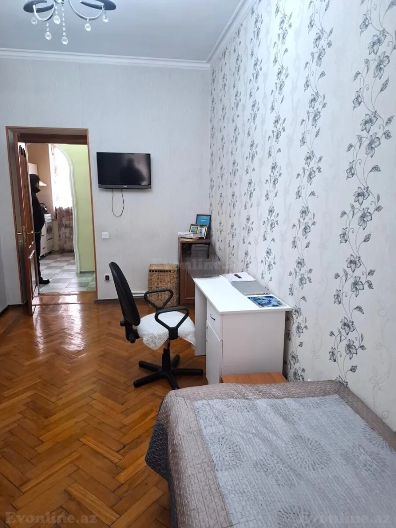 Satılır 3 otaqlı Mənzil Köhnə tikili 80 m² 28 May m. - şəkil 8