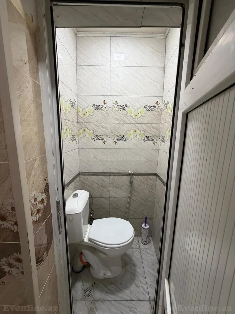 Kirayə verilir 2 otaqlı Həyət evi 75 m² İnşaatçılar m. - şəkil 13