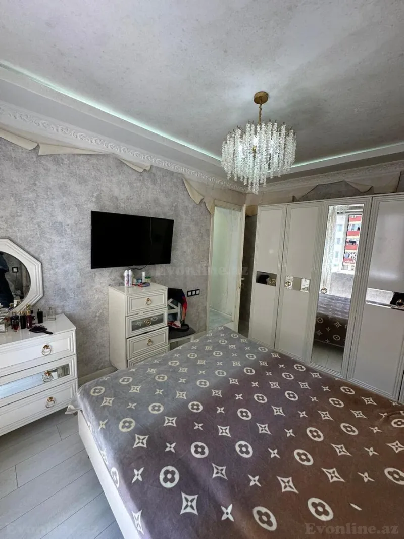 Satılır 3 otaqlı Mənzil Köhnə tikili 80 m² Neftçilər m. - şəkil 15