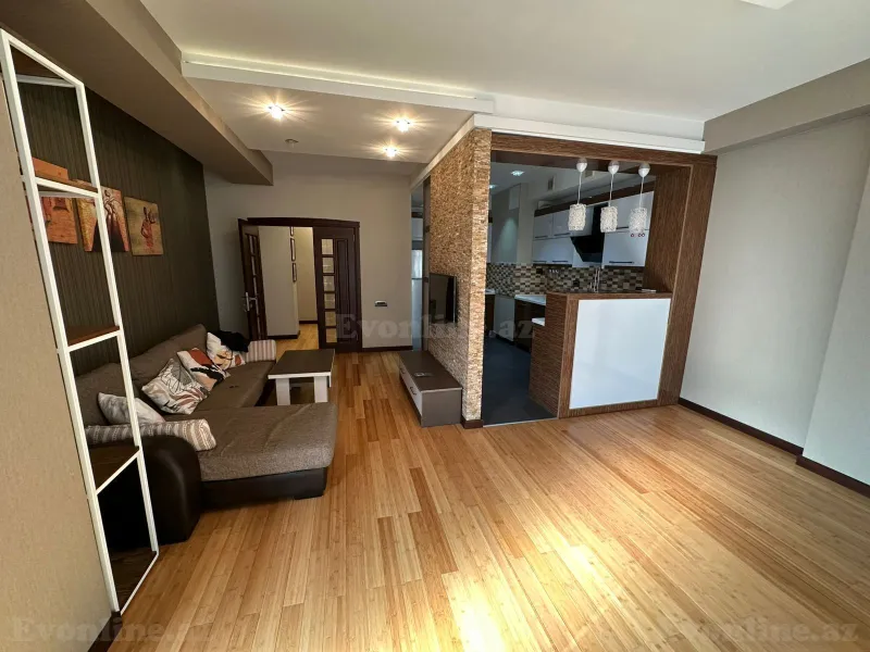 Satılır 3 otaqlı Mənzil Yeni tikili 85 m² Neftçilər m. - şəkil 2