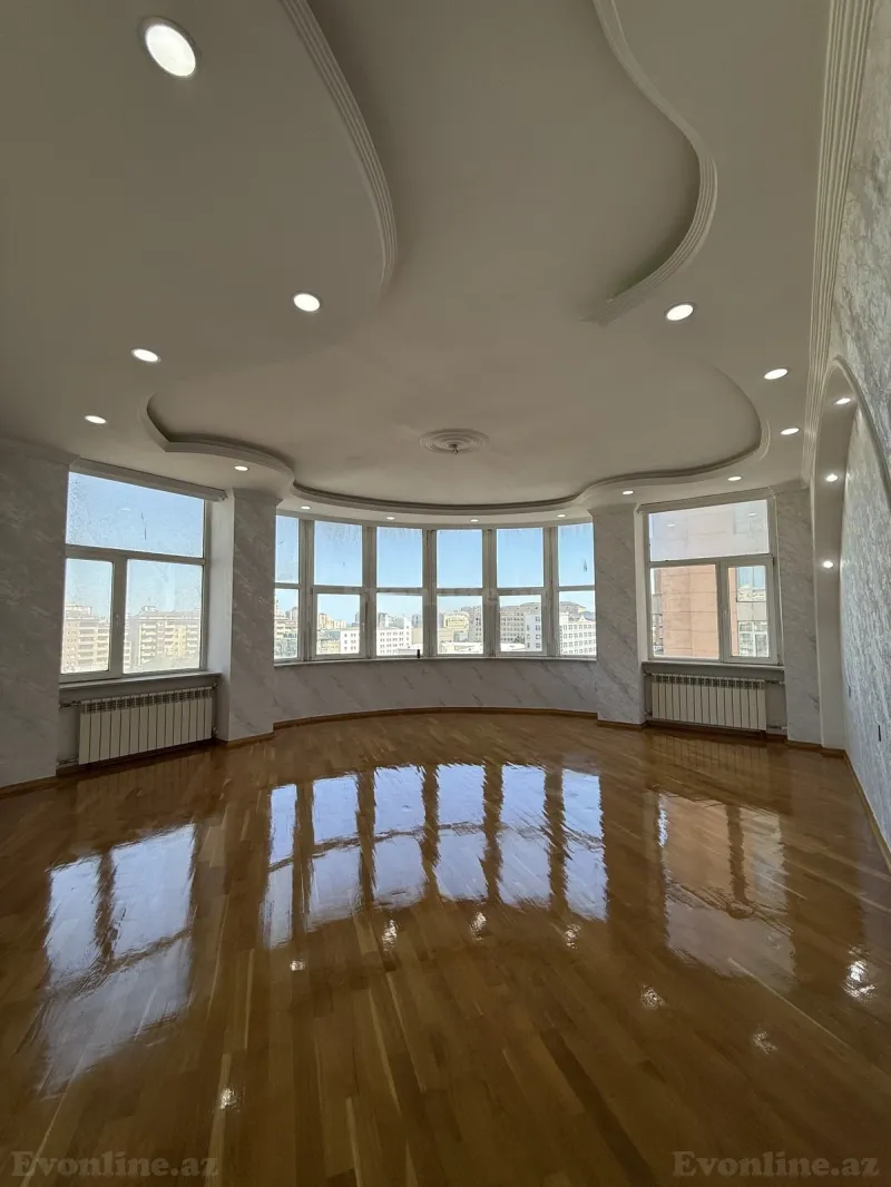 Satılır 3 otaqlı Mənzil Yeni tikili 150 m² Elmlər Akademiyası m.