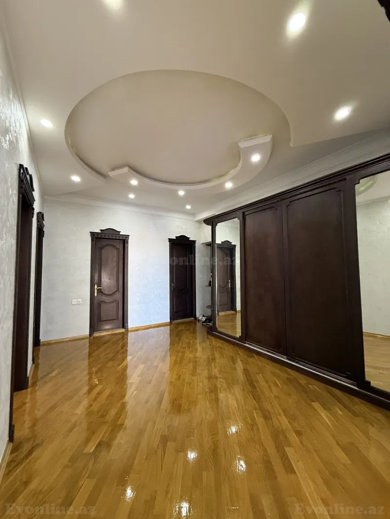 Satılır 3 otaqlı Mənzil Yeni tikili 150 m² Elmlər Akademiyası m. - şəkil 5