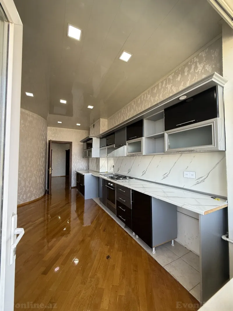 Satılır 3 otaqlı Mənzil Yeni tikili 150 m² Elmlər Akademiyası m. - şəkil 7