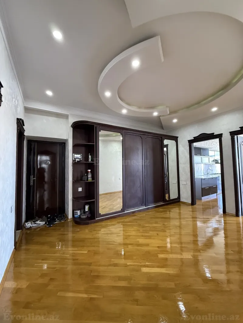 Satılır 3 otaqlı Mənzil Yeni tikili 150 m² Elmlər Akademiyası m. - şəkil 13