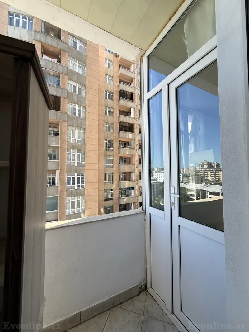 Satılır 3 otaqlı Mənzil Yeni tikili 150 m² Elmlər Akademiyası m. - şəkil 20