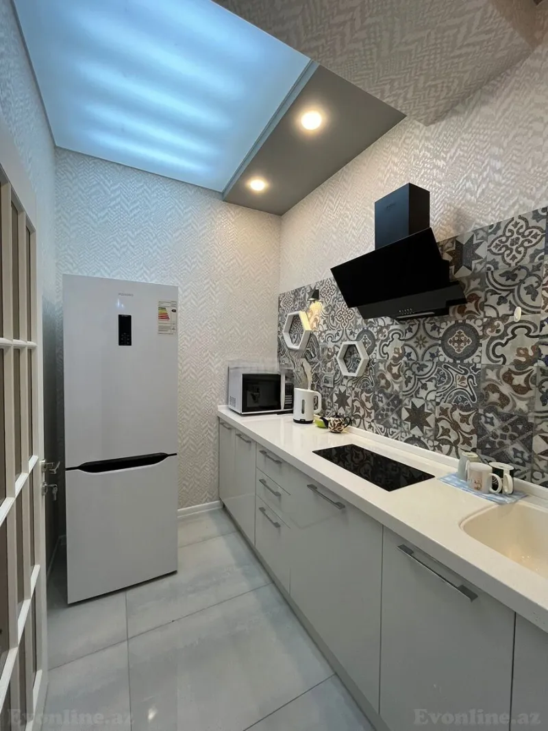 Kirayə verilir 2 otaqlı Mənzil Yeni tikili 70 m² Nəsimi r. - şəkil 4