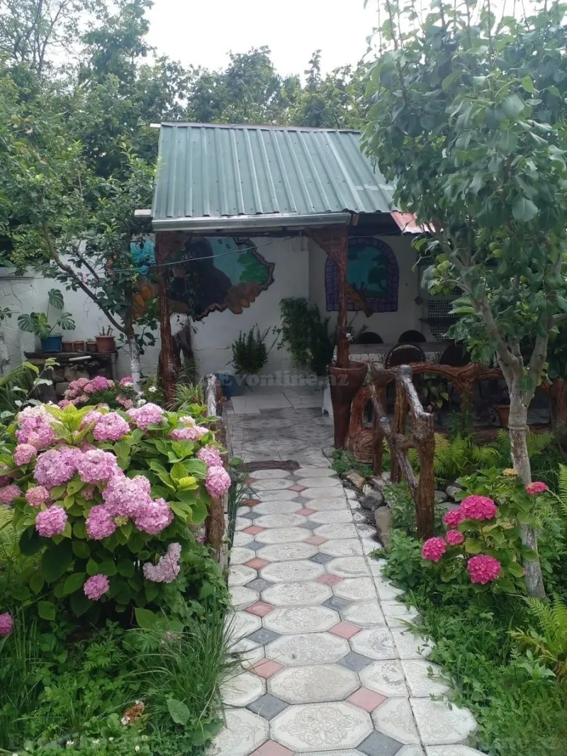 Kirayə verilir 3 otaqlı Həyət evi 110 m² Qax