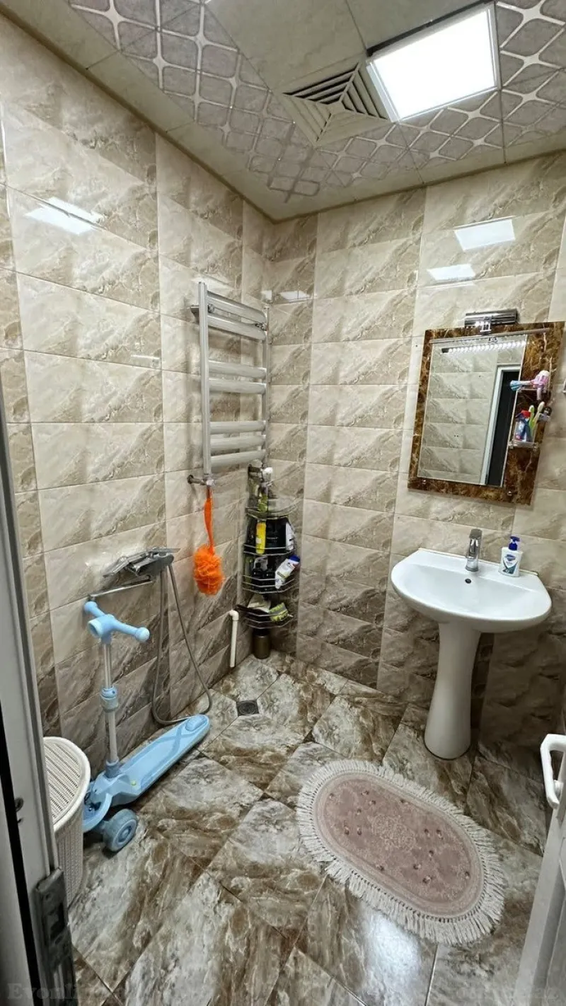 Satılır 2 otaqlı Mənzil Köhnə tikili 55 m² Nəsimi r. - şəkil 15