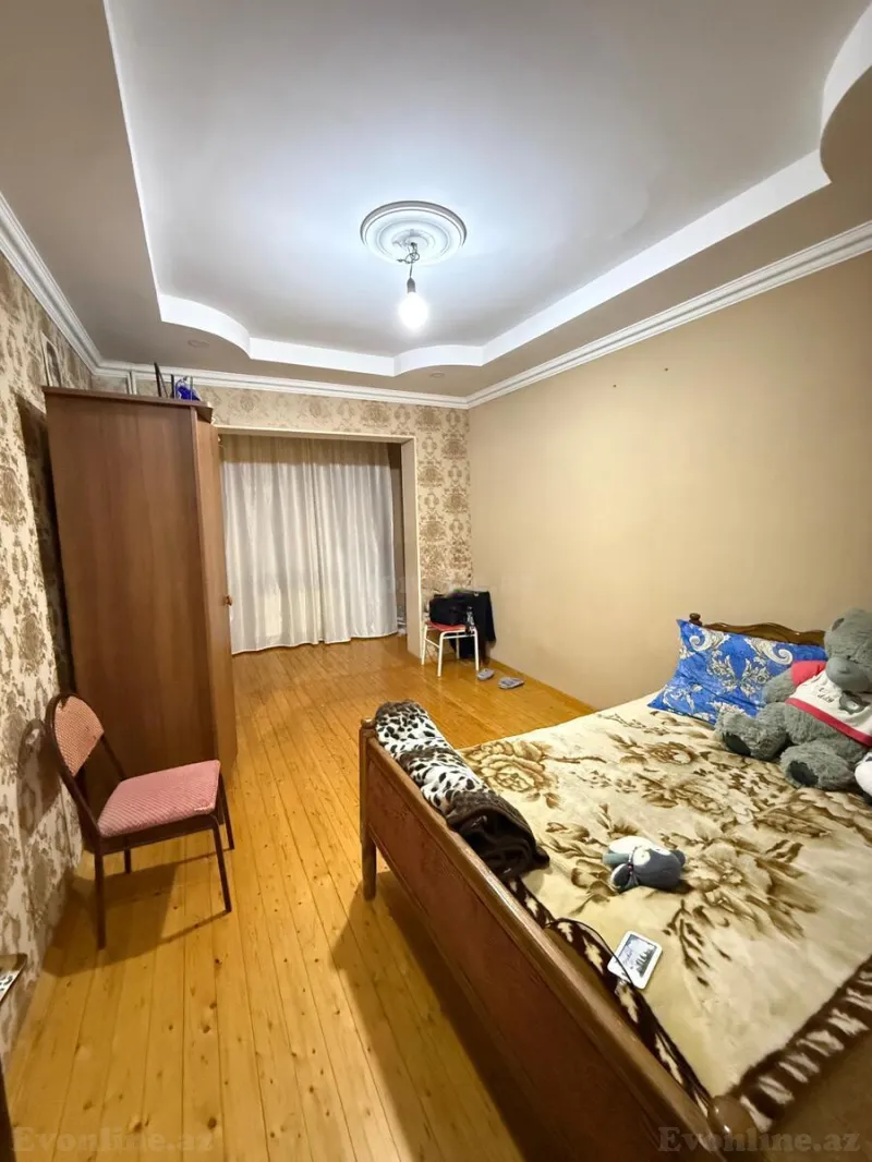 2 otaqlı Mənzil 60 m² İnşaatçılar m. Satılır