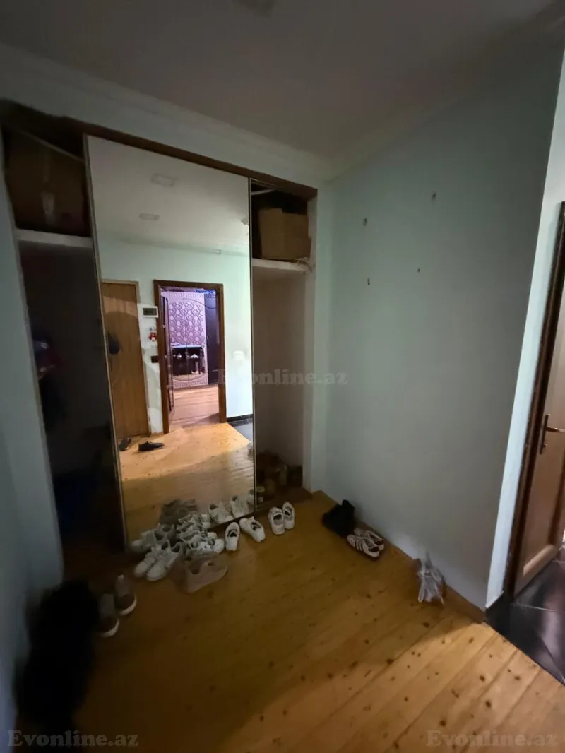Satılır 2 otaqlı Mənzil Köhnə tikili 60 m² İnşaatçılar m. - şəkil 5