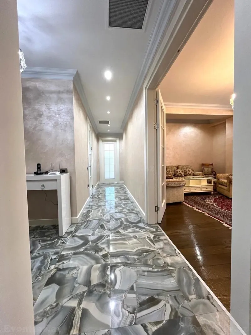 Satılır 3 otaqlı Mənzil Yeni tikili 150 m² Gənclik m. - şəkil 10