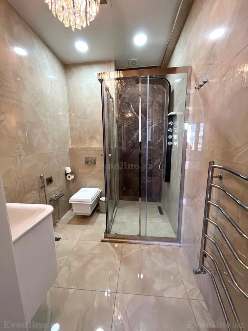 Satılır 3 otaqlı Mənzil Yeni tikili 150 m² Gənclik m. - şəkil 12