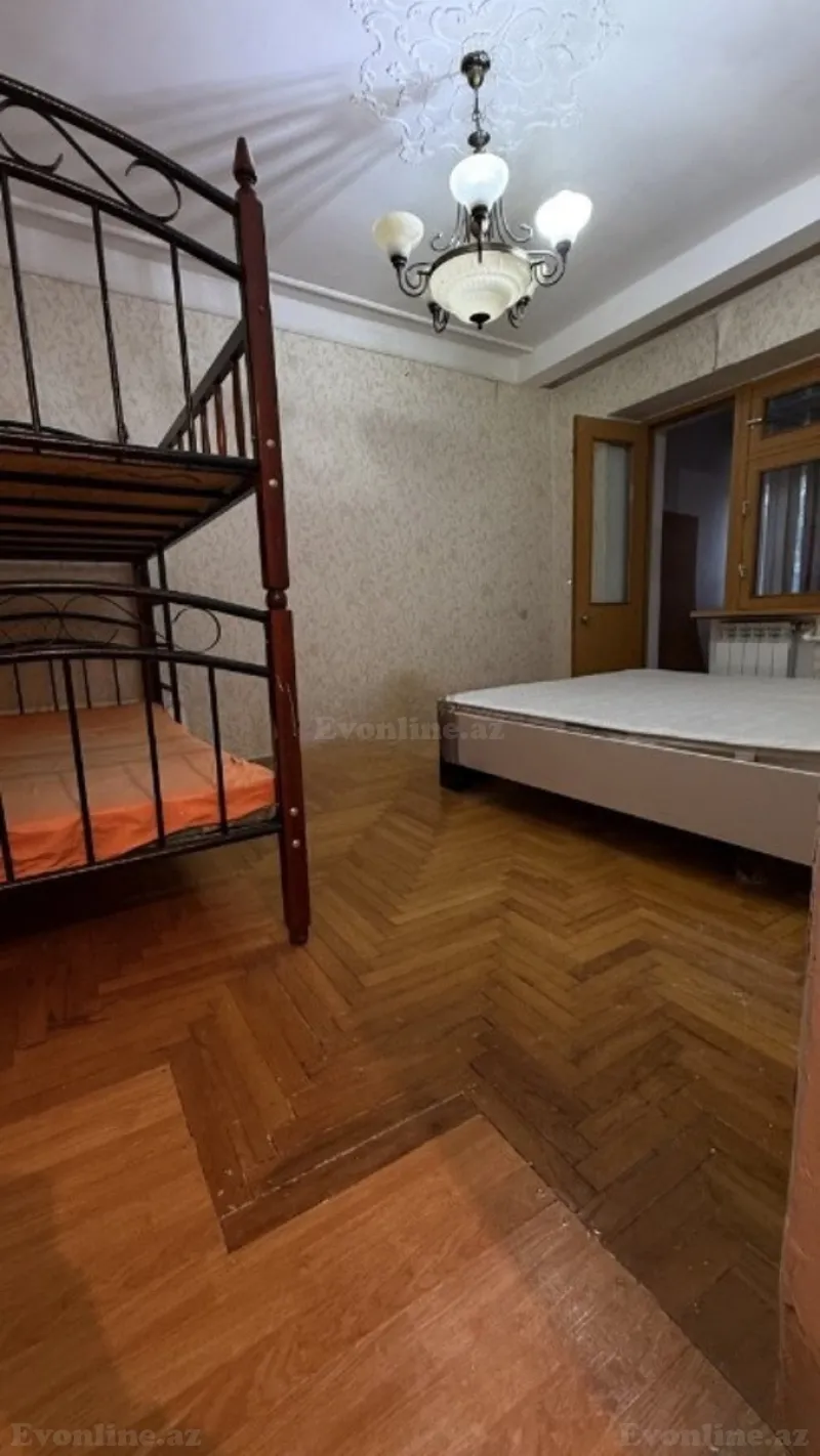 Satılır 2 otaqlı Mənzil Köhnə tikili 60 m² Neftçilər m.