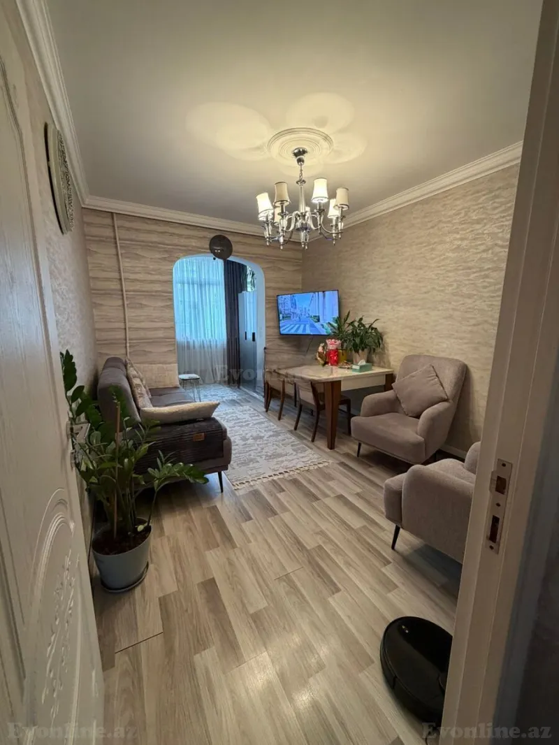 Satılır 3 otaqlı Mənzil Köhnə tikili 70 m² Suraxanı r.