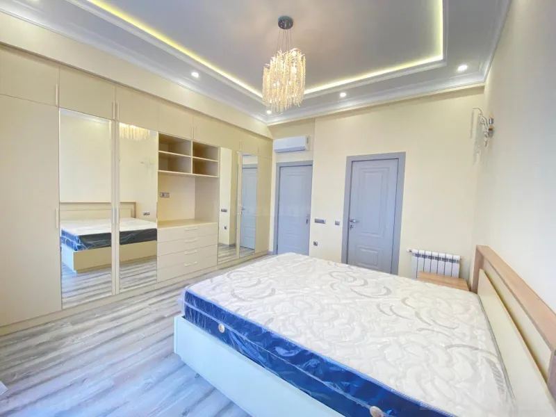 Satılır 4 otaqlı Mənzil Yeni tikili 130 m² Xətai r. - şəkil 7