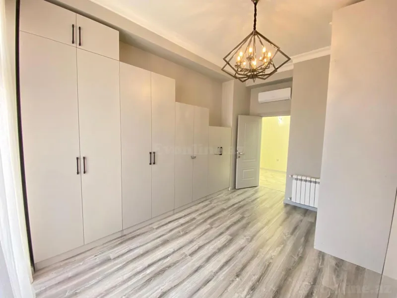 Satılır 4 otaqlı Mənzil Yeni tikili 130 m² Xətai r. - şəkil 8
